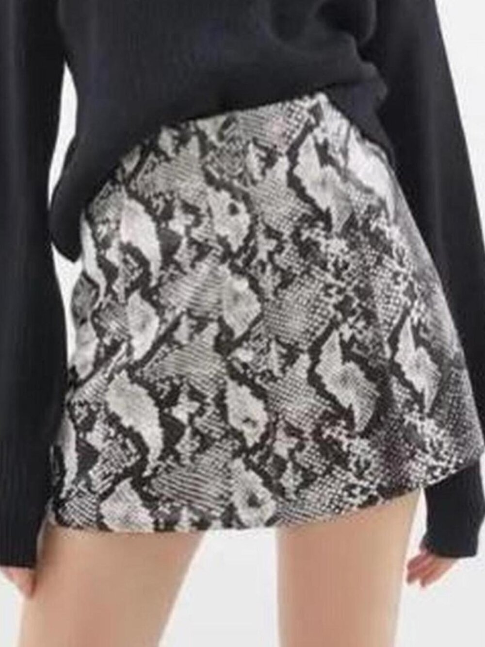 Urban Outfitters snake print mini skirt Size Small